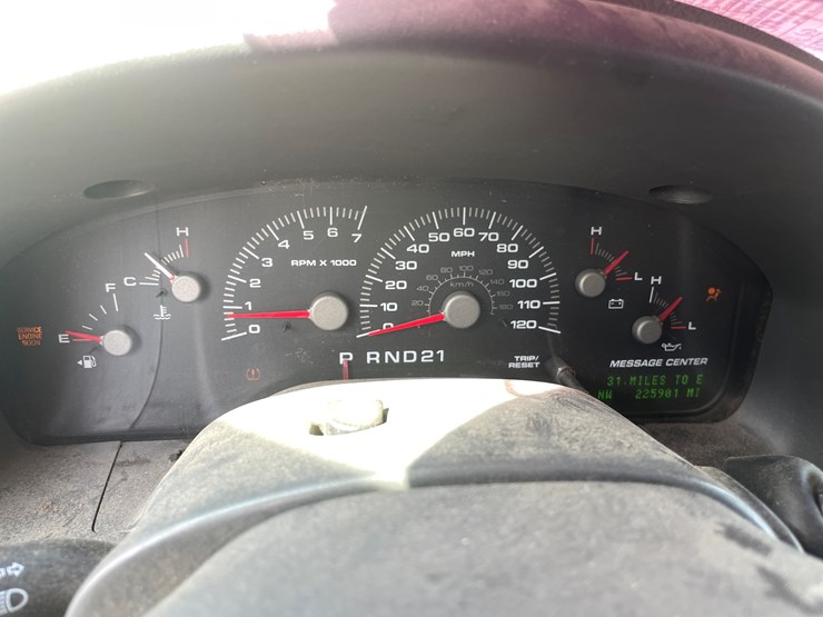 2004-ford-expedition-image-22