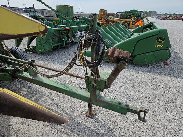 john-deere-3800-image-2