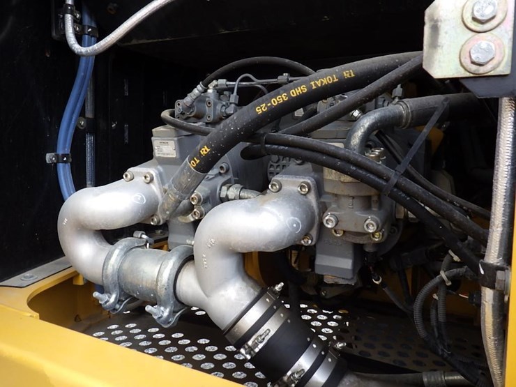 2016-deere-300g-lc-image-18