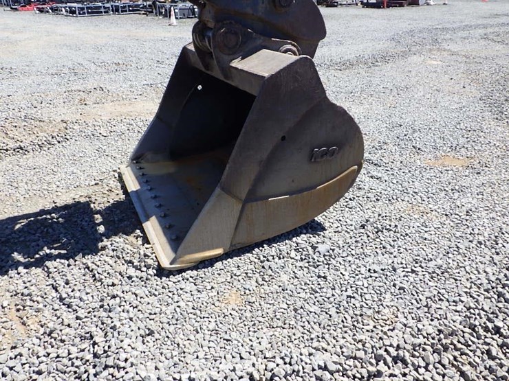 2016-kobelco-sk270sr-lc-5-image-17