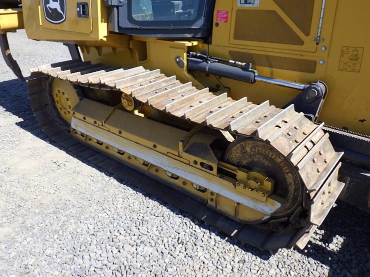 2021-deere-550k-image-50