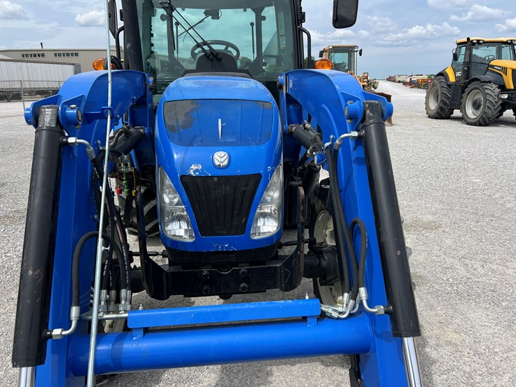 2015-new-holland-t4.75-image-3