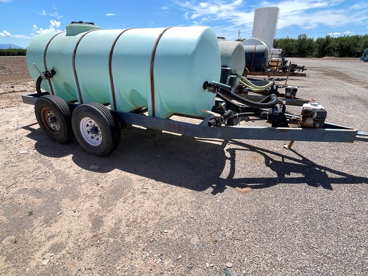 #9140-•-1000-gallon-fertilizer-tank-image-1