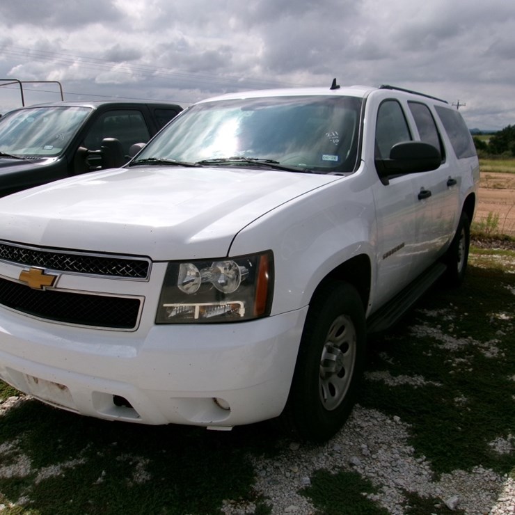 2010 CHEV SUBURBAN