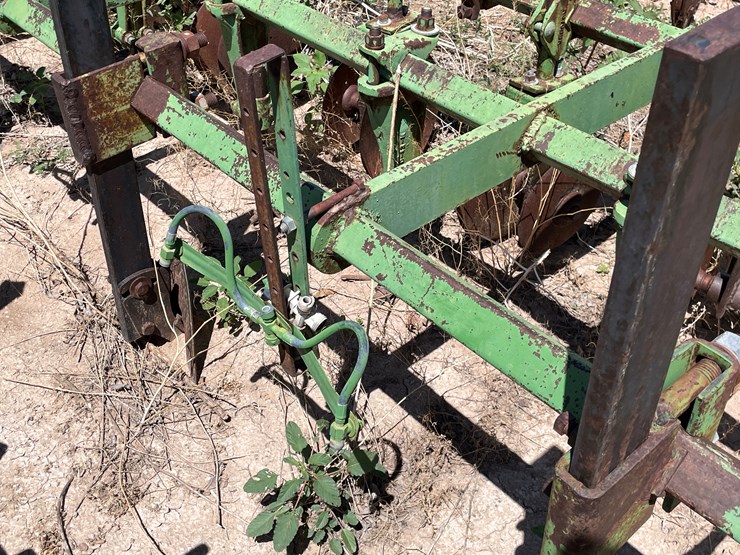 #9106-•-3-pt-field-cultivator,-4-row-custom-w/gallina-units-image-21