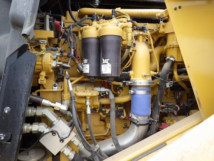 2022-caterpillar-980-image-33