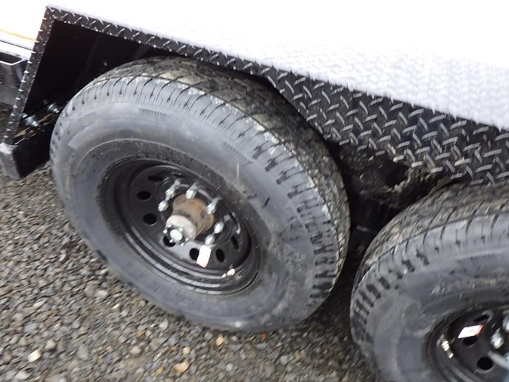 2025-southland-lbat8-23'-t/a-tilt-deck-trailer-image-18