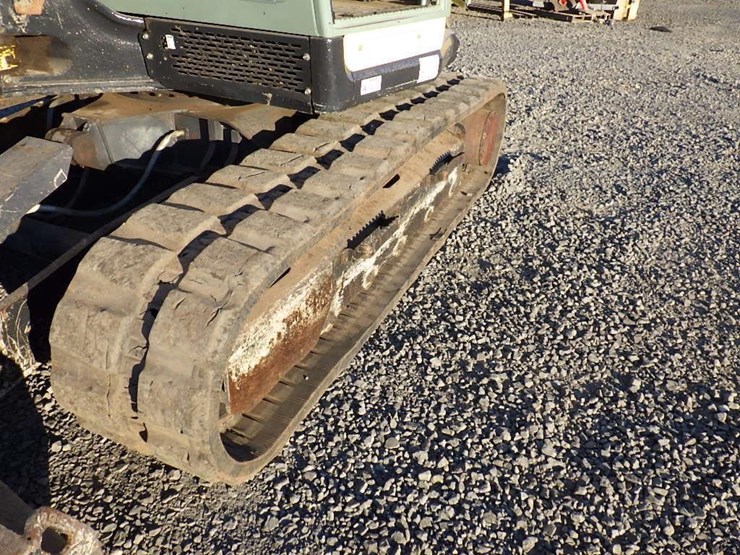 2011-yanmar-sv100-1-image-37