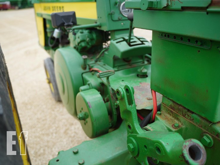 john-deere-720-image-24