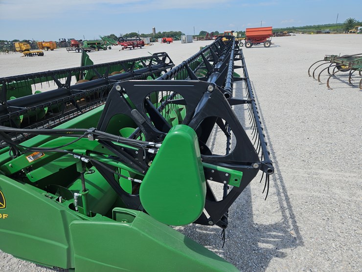 2011-john-deere-630f-image-2