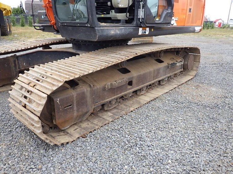 2015-hitachi-zx350lc-6n-image-47