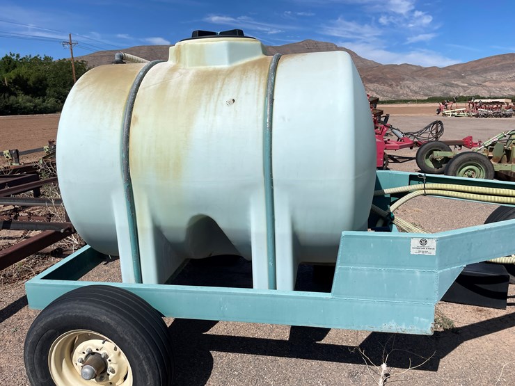 #9021-•-western-tank-liquid-fertilizer-on-4-wheel-wagon-image-18