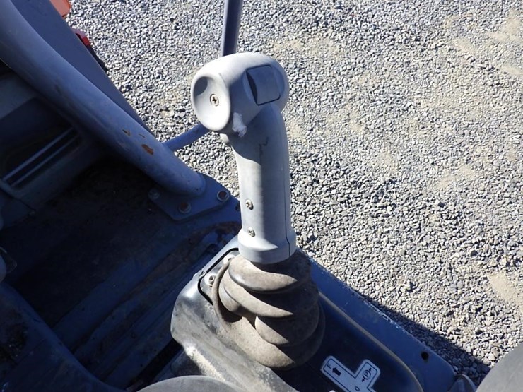 2012-hamm-hd140vvh-smooth-drum-compactor-image-42