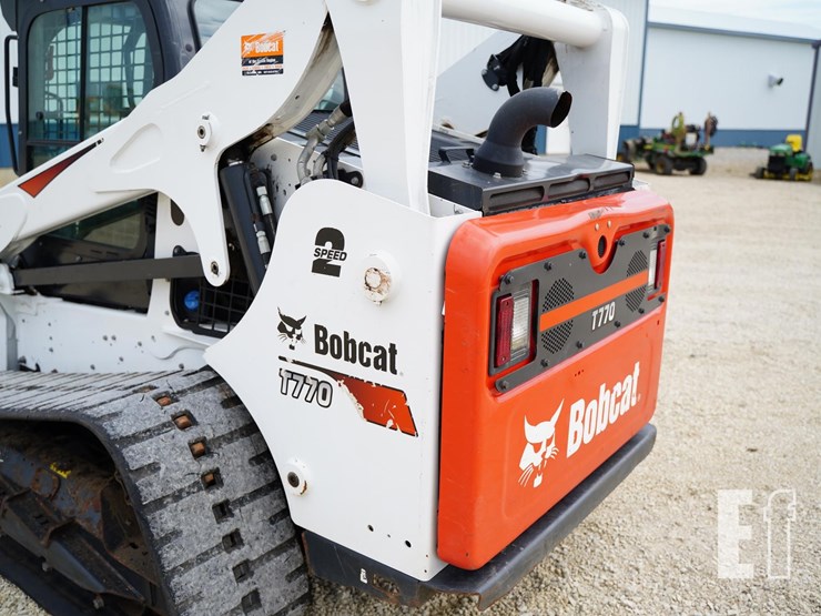 2022-bobcat-t770-image-23