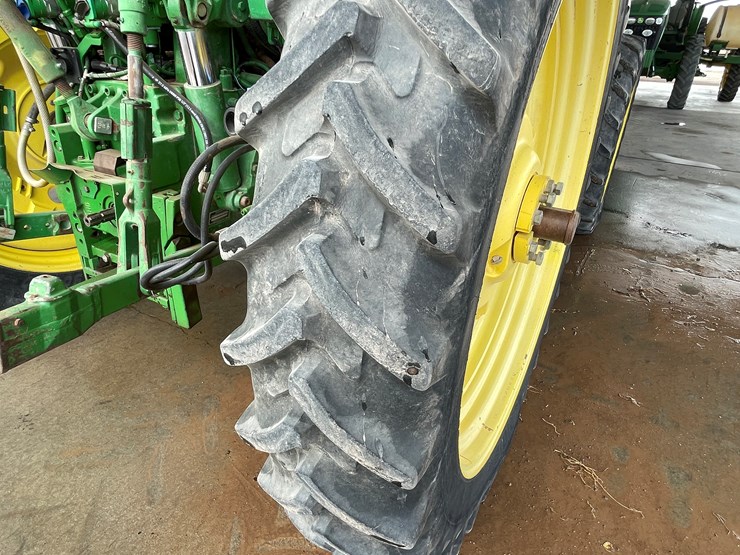 john-deere-7230-premium-image-16