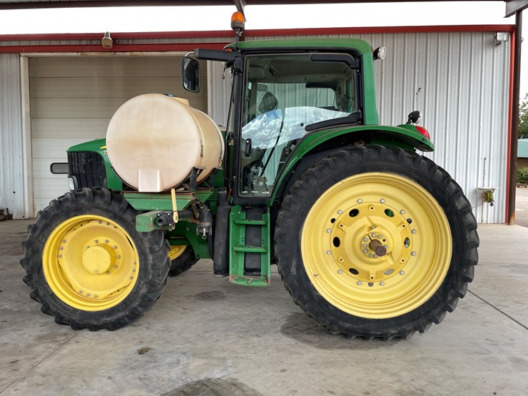 john-deere-7230-premium-image-2
