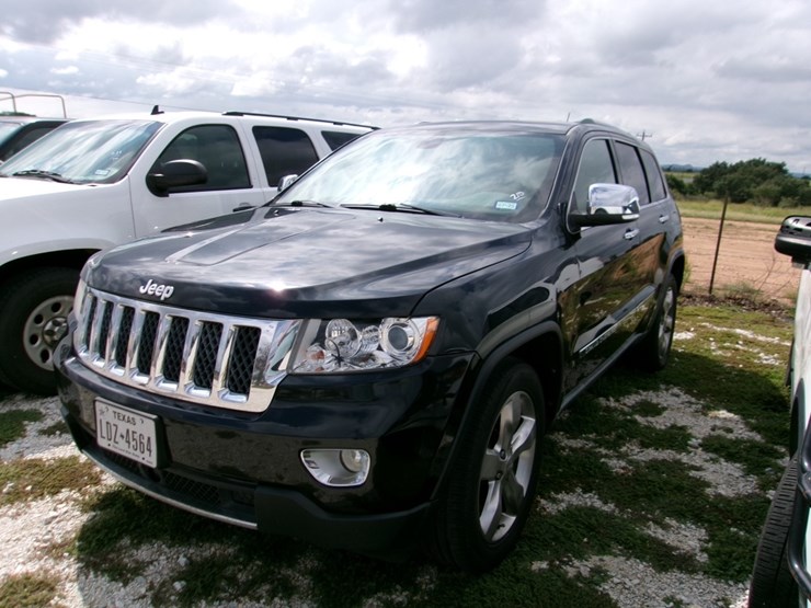 2012-jep-grand-cherokee-image-1