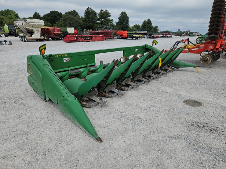 2008-john-deere-608c-image-1