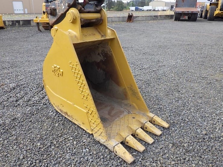 2016-deere-300g-lc-image-7