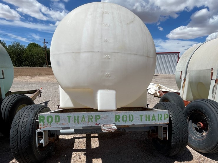 #9126-•-300-gallon-fertilizer-tank-image-3