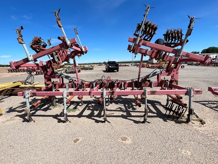 #9030-•-dave-koenig-3-pt-folding-gallina-tillage-tool-bar-image-3