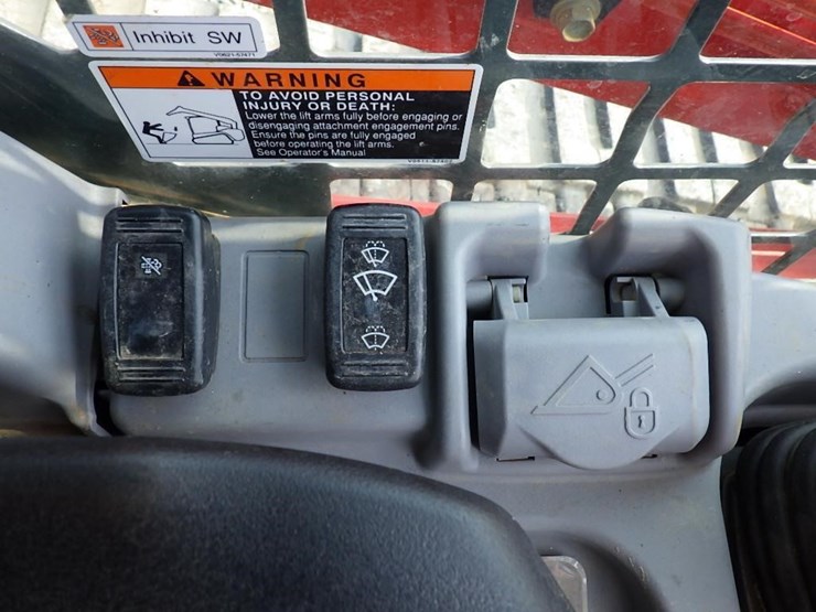 kubota-svl97-2-image-27