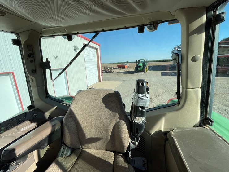 john-deere-7230-premium-image-49