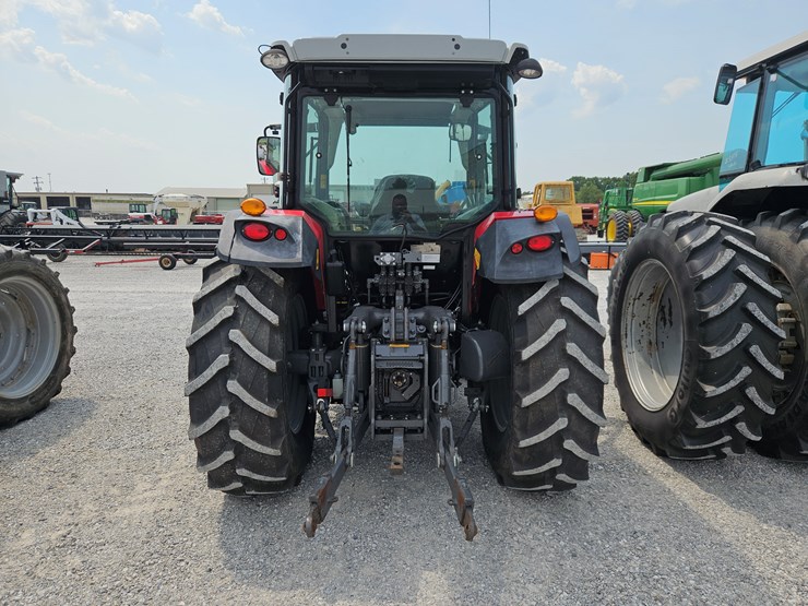 2021-massey-ferguson-6712-image-14