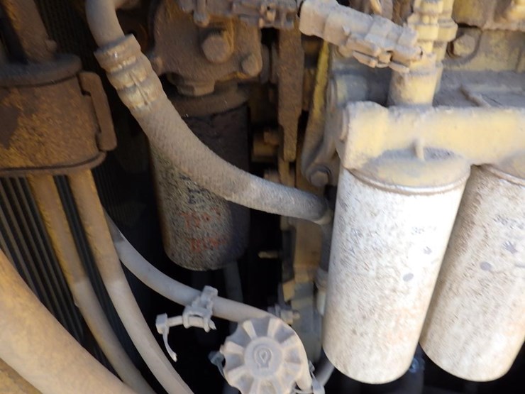 2011-caterpillar-d7e-image-27