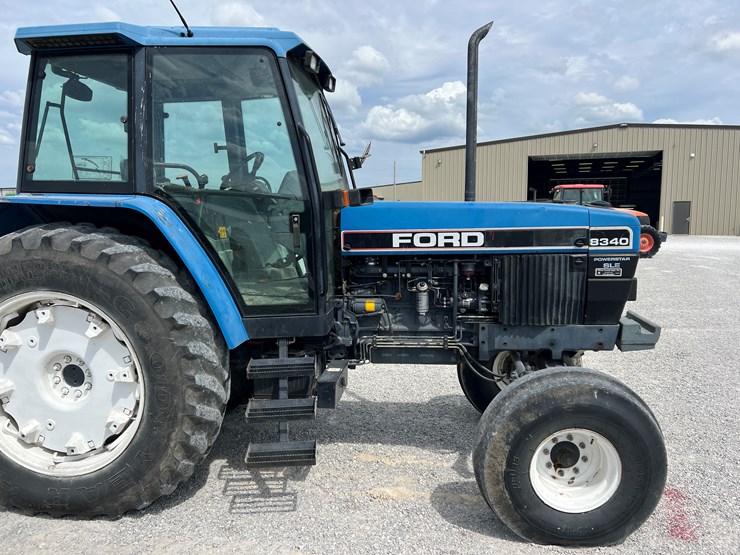 1996-ford-8340-image-3