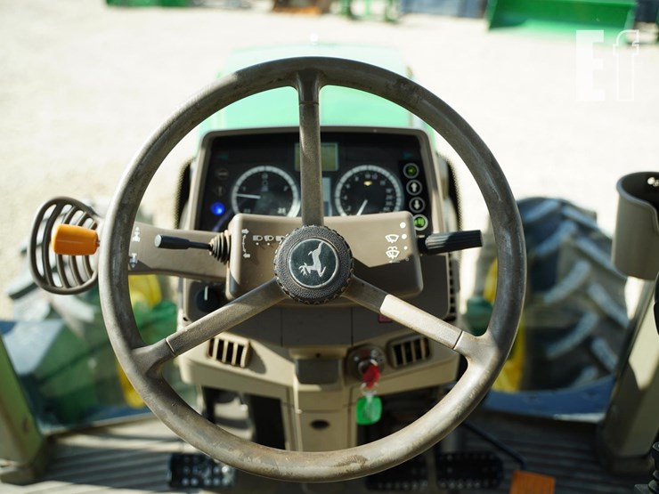 2018-john-deere-6120m-image-34