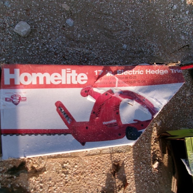 HOMELITE HEDGE TRIMMER