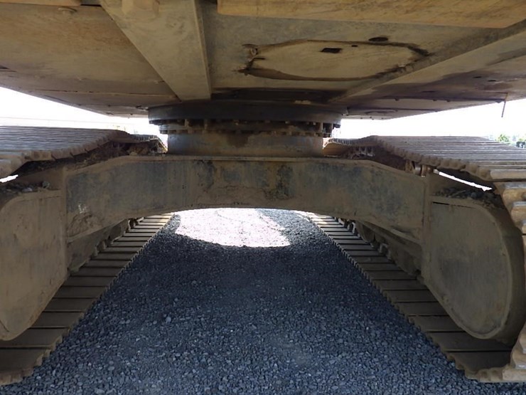 2015-hitachi-zx350-lc-5n-image-47