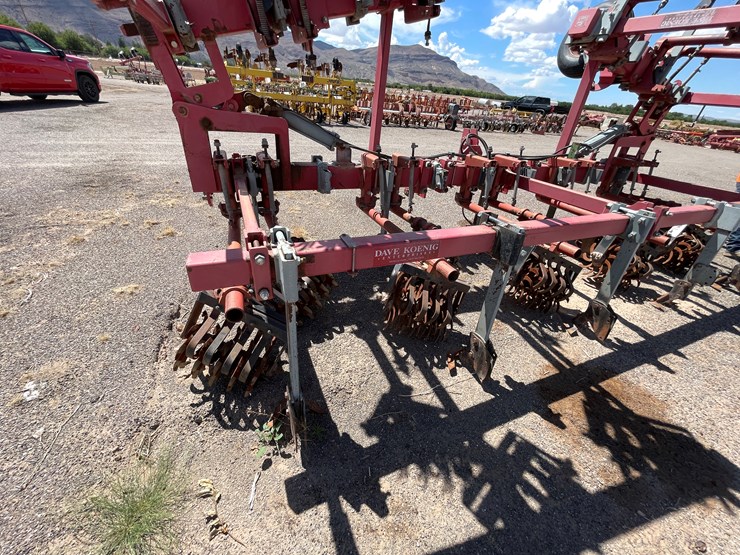 #9120-•-dave-koenig-cultivator,-3-pt-folding-image-8