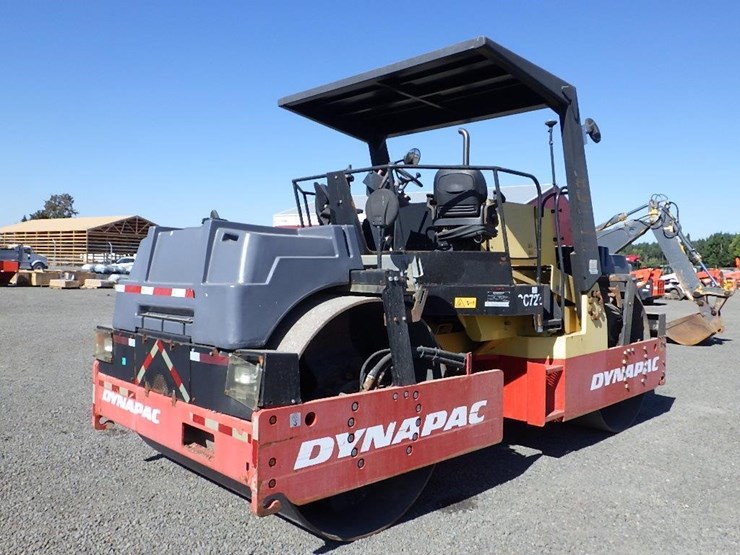 2013-dynapac-cc7200-image-1