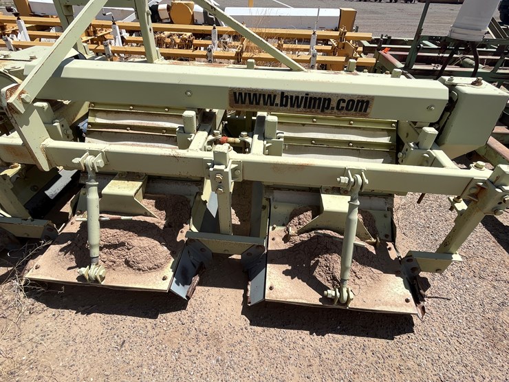 #9039-•-b.w.-implement-company-3-pt-4-row-bed-shaper-image-32