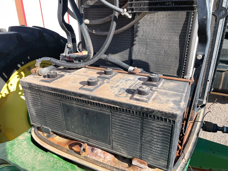 john-deere-7230-premium-image-11