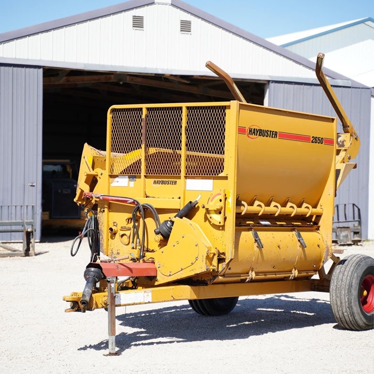 2013 HAYBUSTER 2650