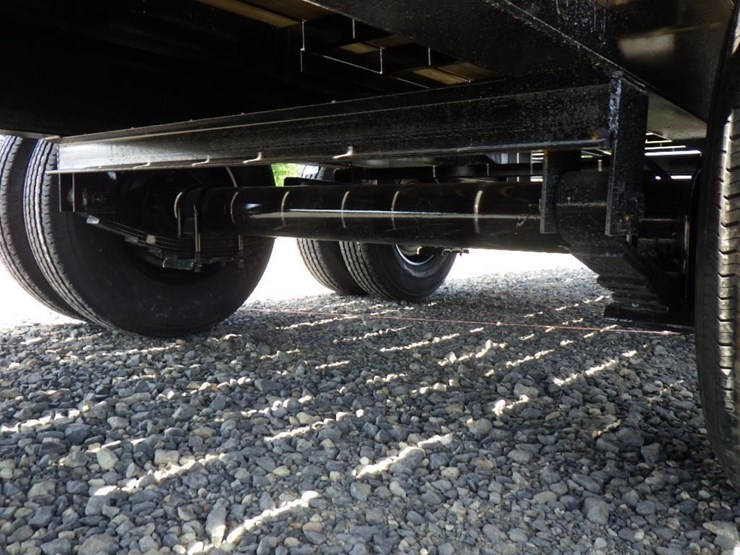 2025-delta-26'-t/a-tilt-deck-trailer-image-20