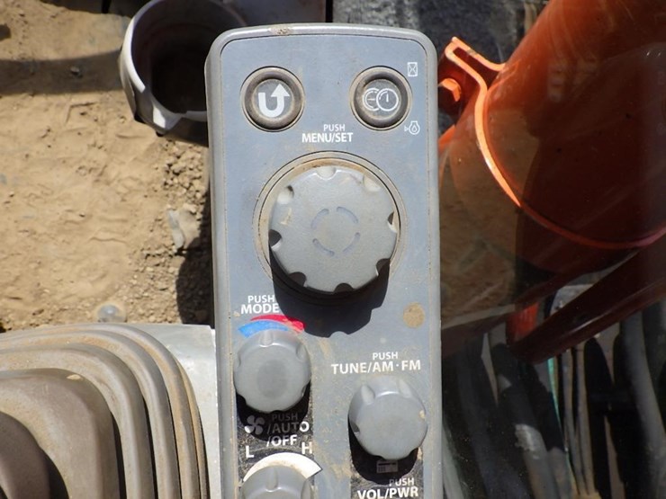2015-hitachi-zx350-lc-5n-image-39
