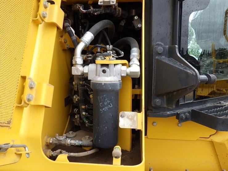 komatsu-d61ex-24-image-42