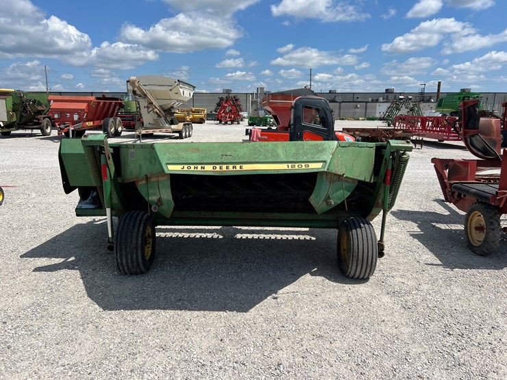 john-deere-1209-image-5