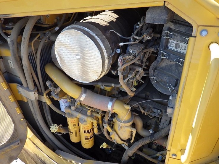 2012-caterpillar-d7e-image-24