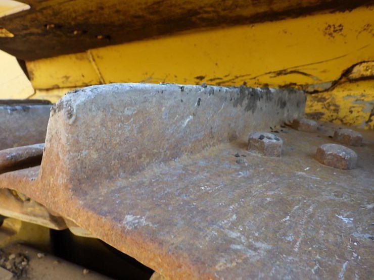 2011-caterpillar-d7e-image-47