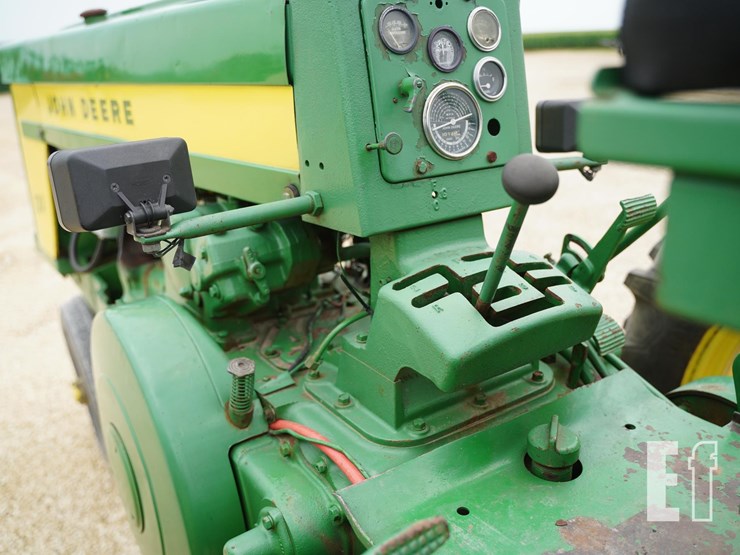 john-deere-720-image-25