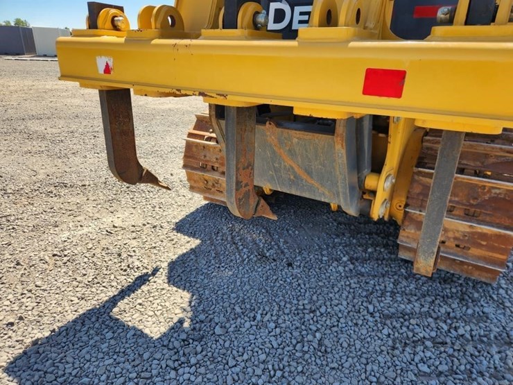2023-deere-700l-image-27