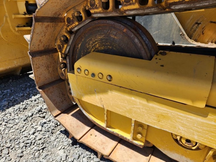2023-deere-700l-image-12