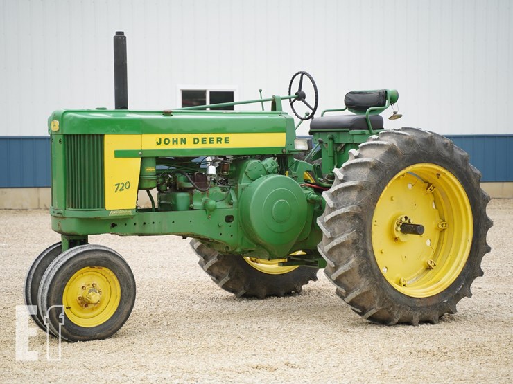 john-deere-720-image-1