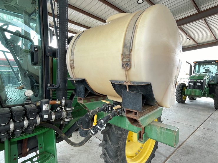 john-deere-7230-premium-image-89
