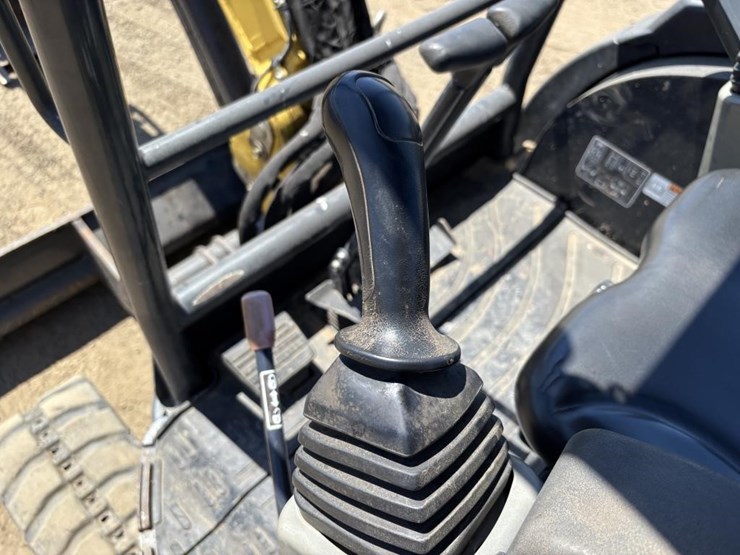 2020-yanmar-vi035-hydraulic-excavator-image-20